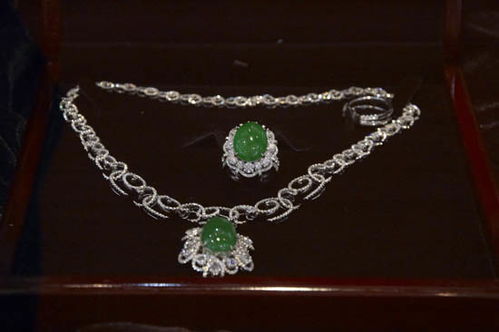 中國集寶齋攜精品參展2011上海國際珠寶首飾展覽會，綻放東方匠心魅力